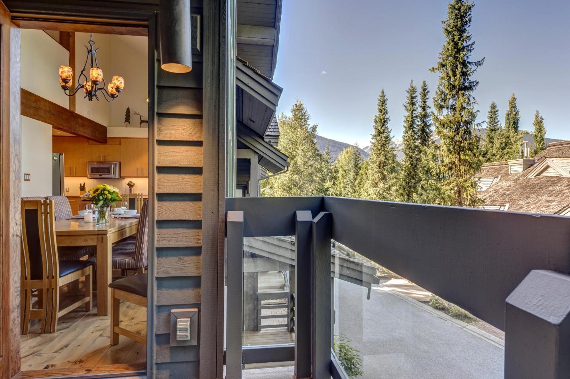 Northern Lights 21 Whistler Bagian luar foto